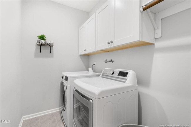 Building Photo - 200 Gravel Brook Ct