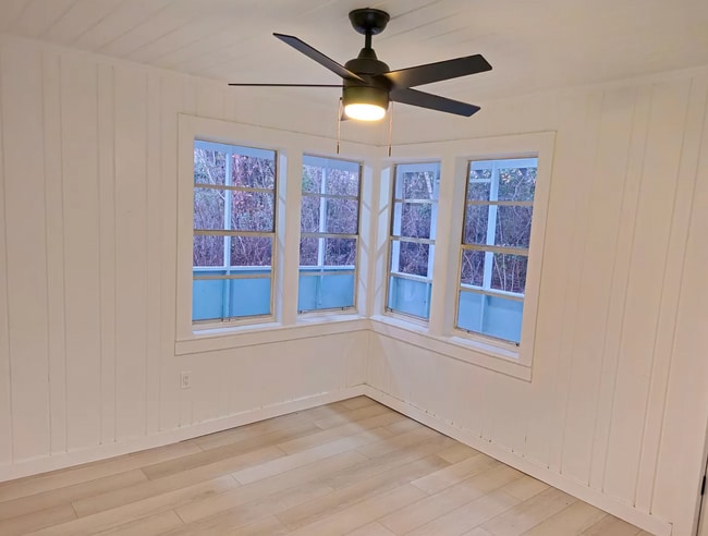 Building Photo - 16079 SE Janet St