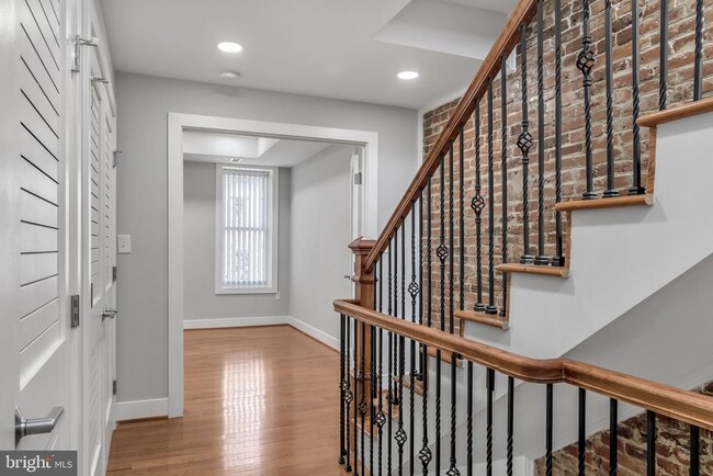 Building Photo - 1310 Riggs St NW