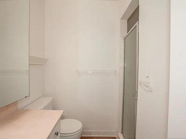 Building Photo - Condo for lease
