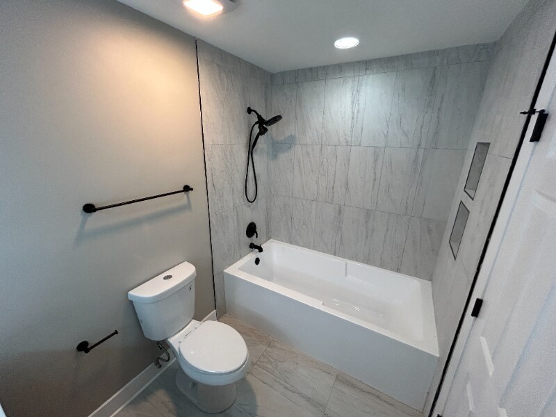 Building Photo - 5644 S Prairie Ave