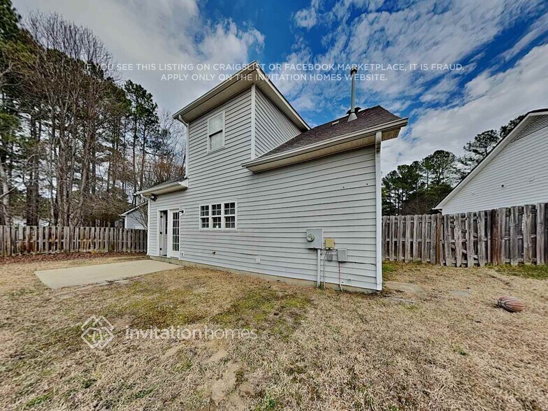 Building Photo - 2004 Pineton Ct