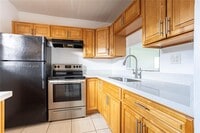 Building Photo - 5021 W Oakland Park Blvd