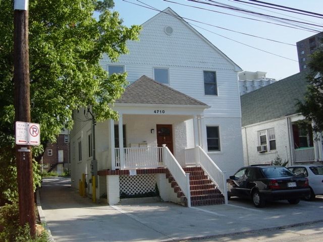 Building Photo - 4710 Rosedale Ave