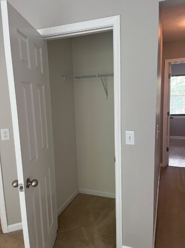 Building Photo - Charming 2 Bed, 2.5 Bath Townhouse in Nashville - Perfect Rental Opportunity!