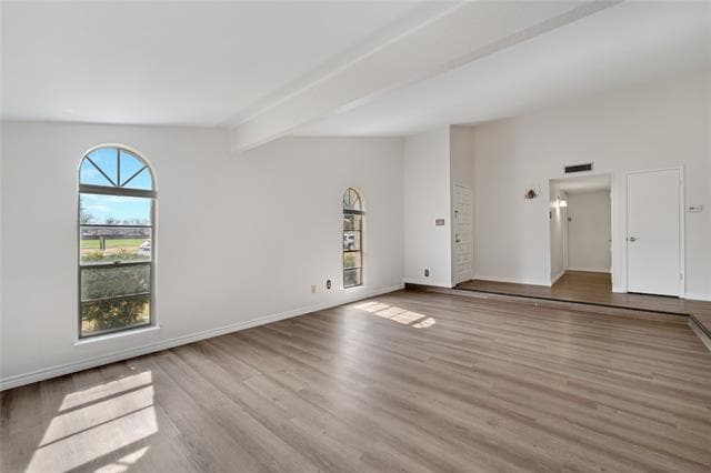 Building Photo - 3021 Pinewood Dr