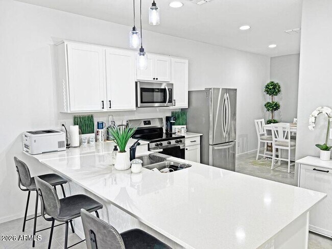 Building Photo - 29902 N Acacia Dr.