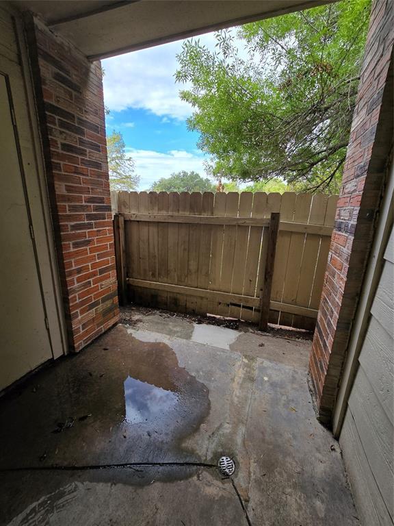 Building Photo - 1705 Crossing Pl