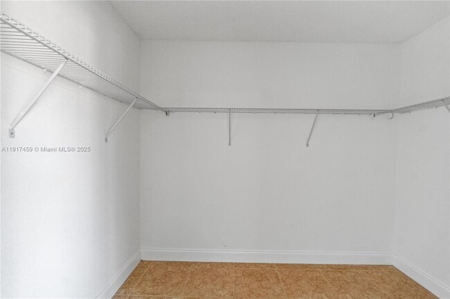 Building Photo - 6241 SW 116th Pl