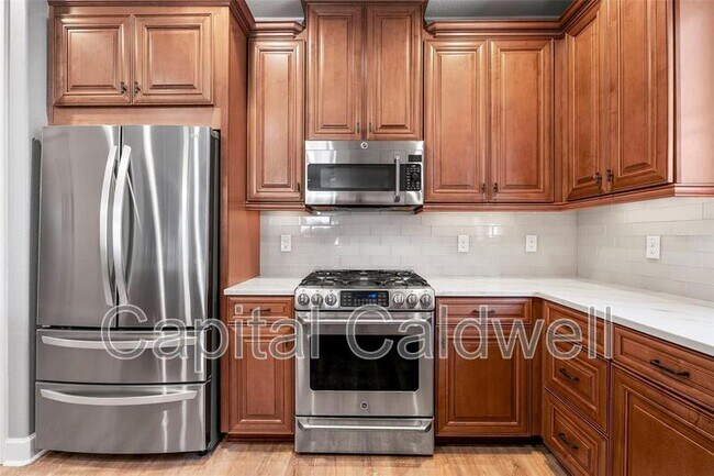 Building Photo - 4816 Heinman Cv