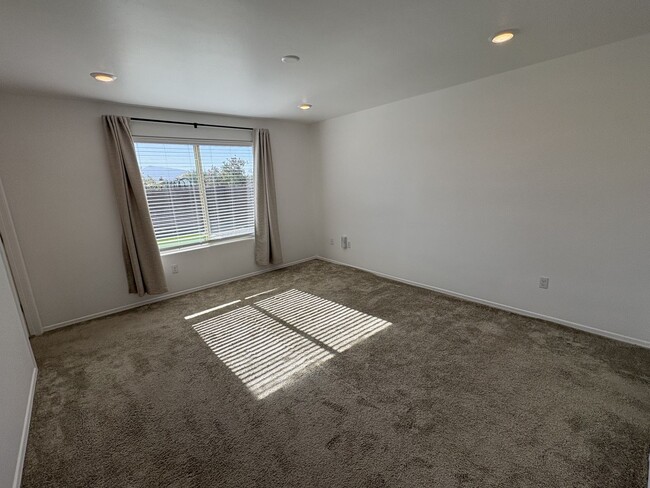 Building Photo - Beautiful Eastside Tucson  rental