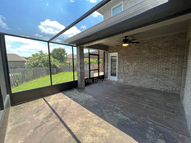 Building Photo - 1924 Wyngate Loop