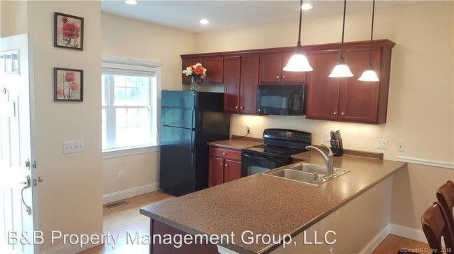 Building Photo - 3 br, 3 bath House - 3 Windermere Village Rd