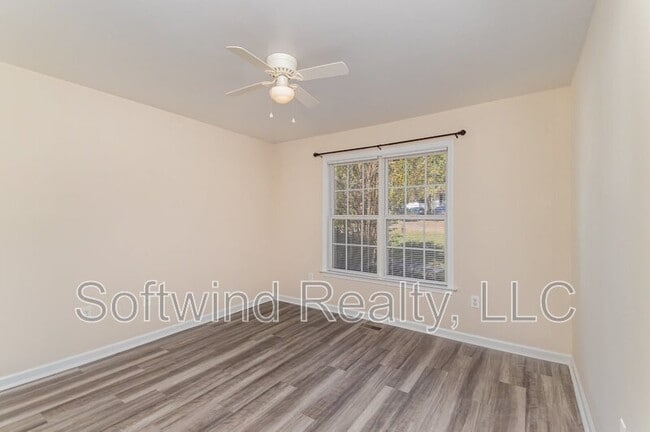 Building Photo - 1519 Elmwood Ave