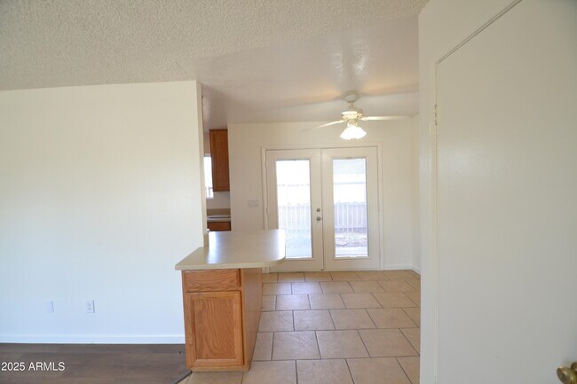 Building Photo - 4431 Plaza Vista