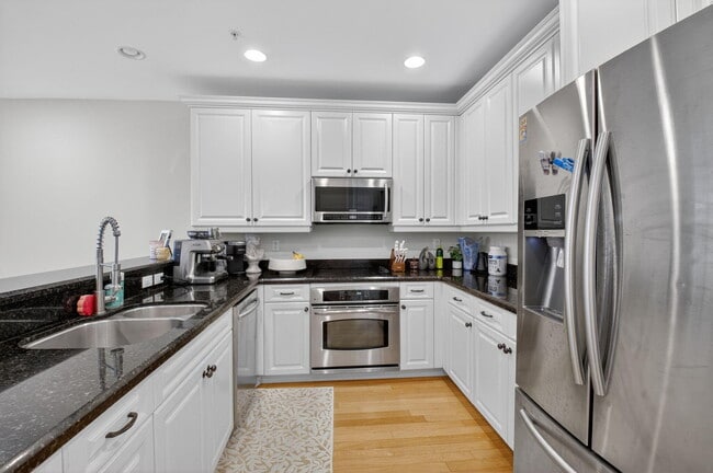 Building Photo - 1054 E Heritage Club Cir