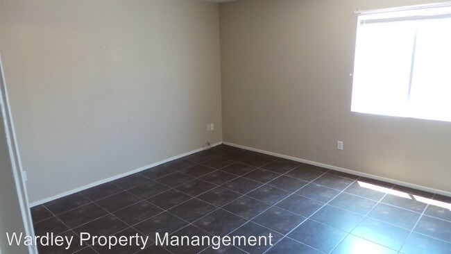 Building Photo - 617 Black Sand Ct