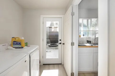 Building Photo - 55 SW Eastern Ave