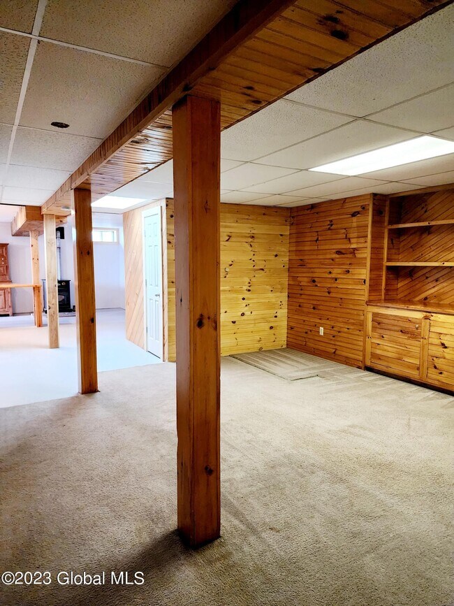 Building Photo - 285 Gridley Rd