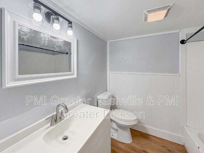 Building Photo - 212.5 West End Ave