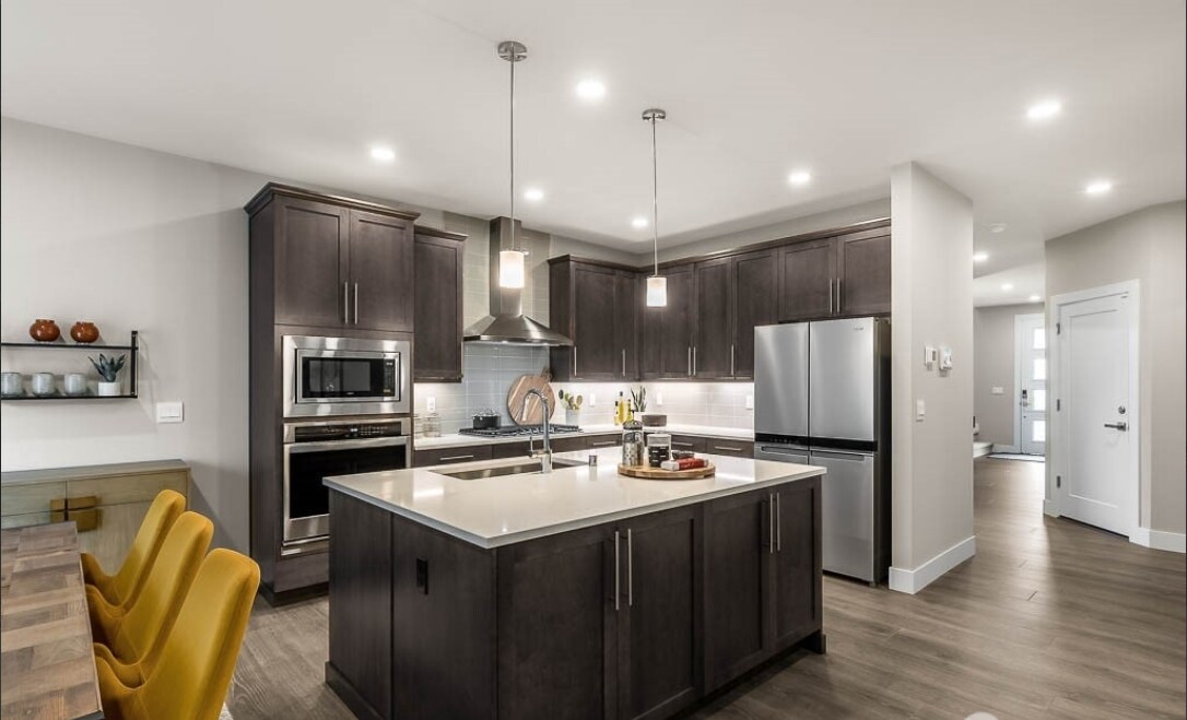 Building Photo - 18229 17th Ave W