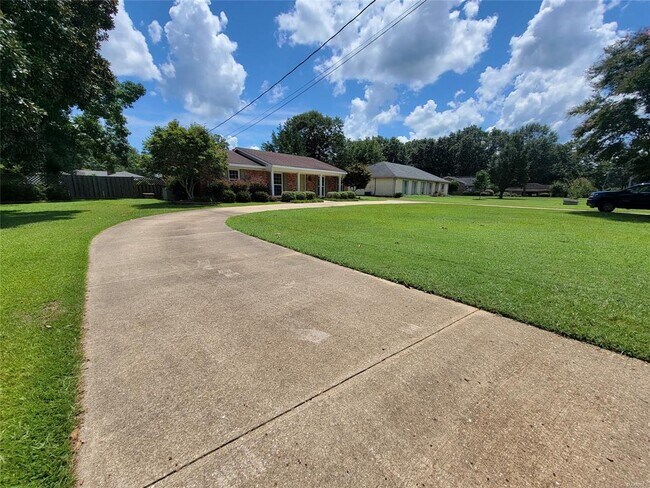 Building Photo - 8107 Pinto Ln