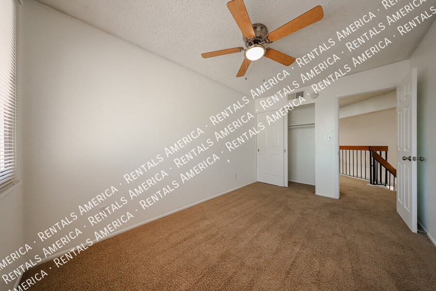 Building Photo - 4120 W Calavar Rd