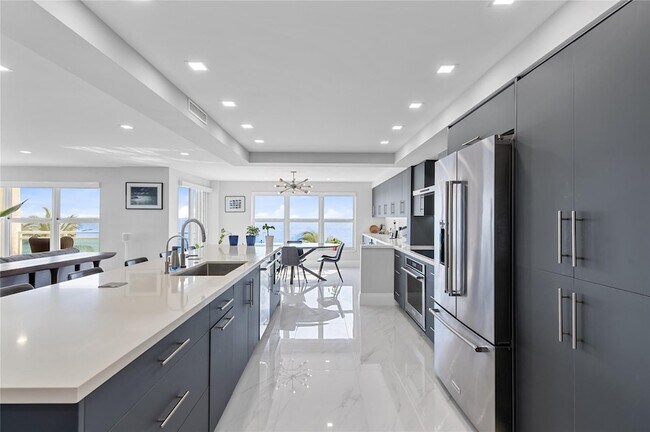 Building Photo - 3900 Galt Ocean Dr