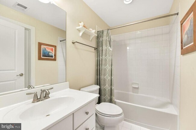Building Photo - 20800 Duxbury Terrace