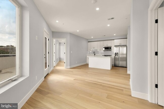 Building Photo - 3215 Mt Pleasant St NW