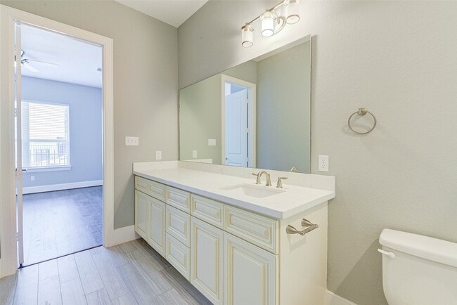 Building Photo - 4605 Nett St