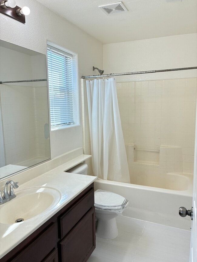 Building Photo - 4228 S Sugar Dr