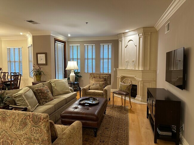 Building Photo - 1658 Camden Ave