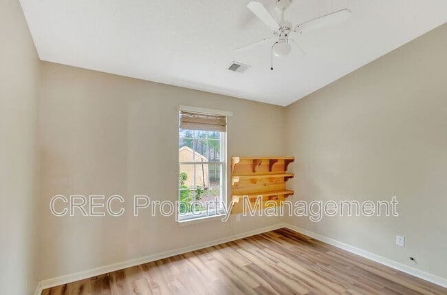 Building Photo - 207 Lynton Ct