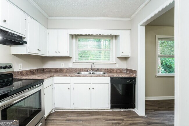 Building Photo - 2606 Northbrook Rd