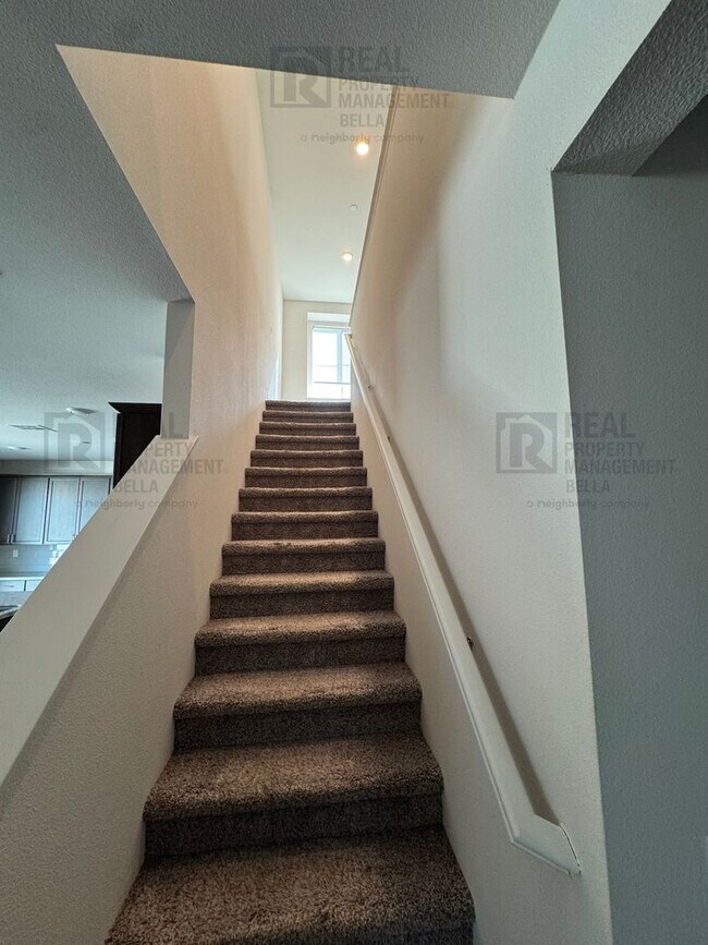 Building Photo - Gorgeous Menifee Pool Home with Downstairs...