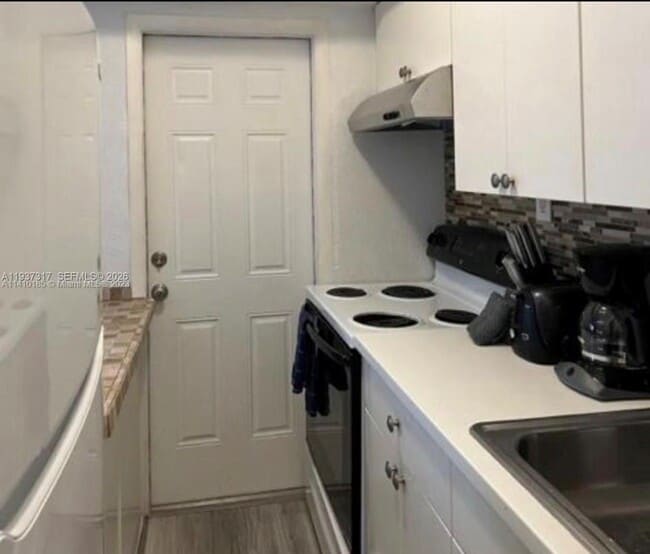 Building Photo - 1542 NW 35th St