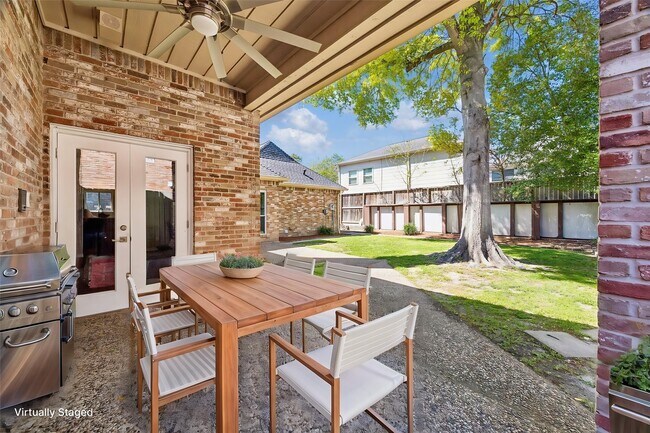 Building Photo - 1030 Crossroads Dr