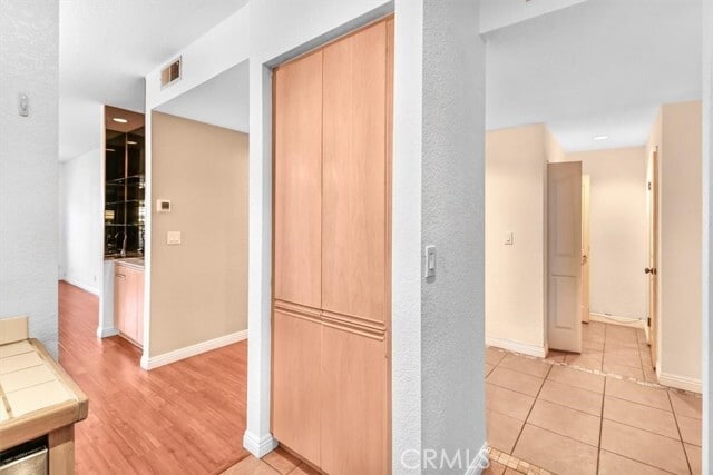 Building Photo - 10650 Kinnard Ave