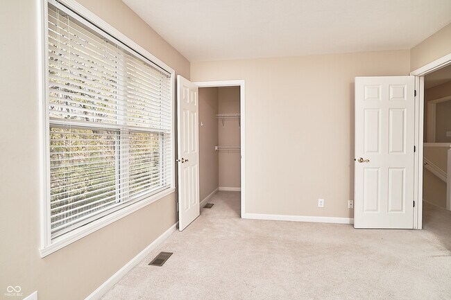 Building Photo - 11202 Timberview Dr