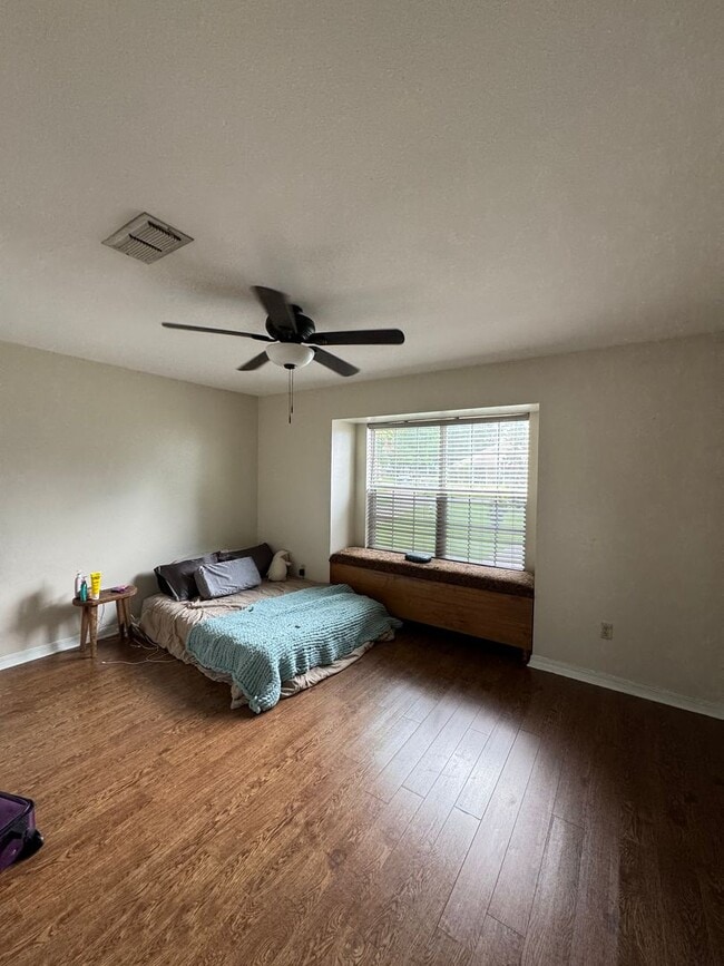 Building Photo - Rental Property