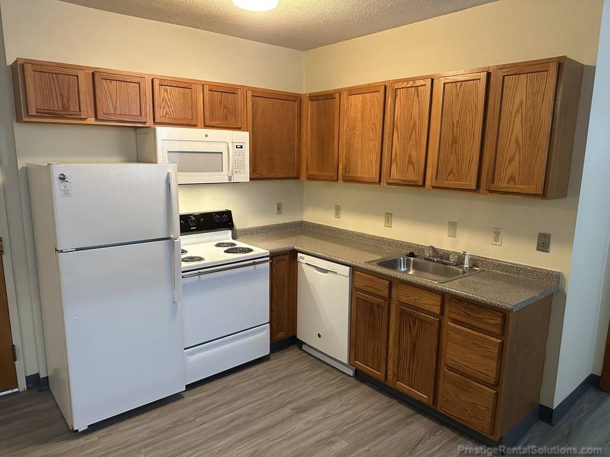 Building Photo - 21 Willow St