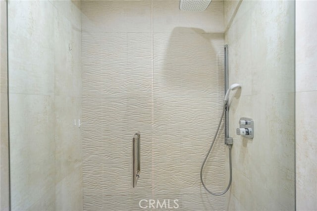Building Photo - 3 Agia