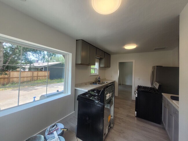 Building Photo - Remodeled 3 Bedroom Plus Office with Large...