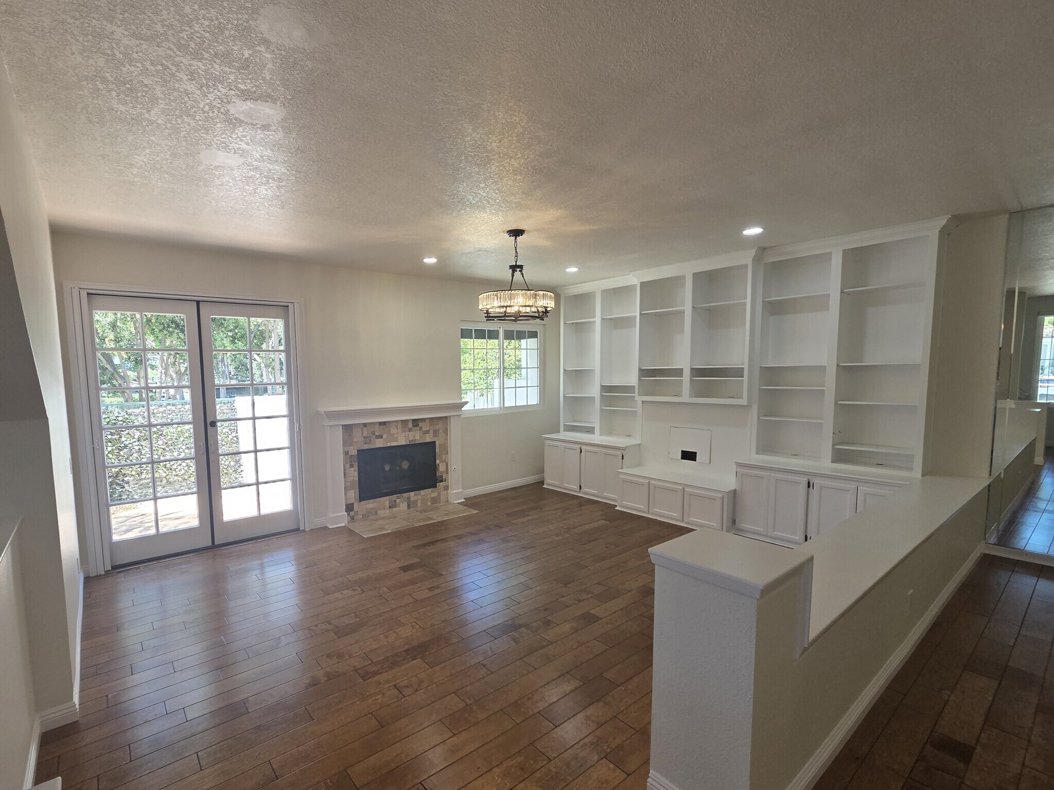 Building Photo - 7492 Seabluff Dr