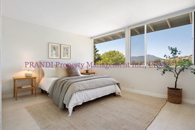 Building Photo - The Best View in Southern Marin! Luxury To...