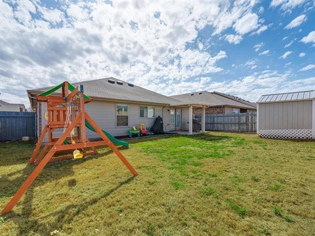 Building Photo - 4816 Blue Top Dr