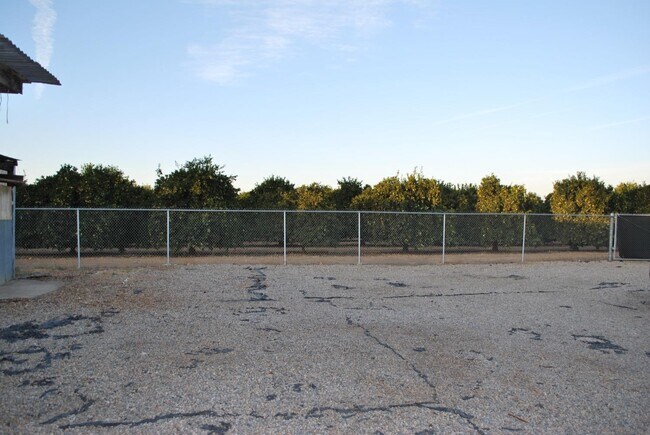 Building Photo - 12712 E McKinley Ave