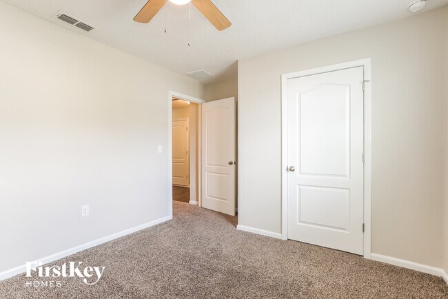 Building Photo - 1779 Eagle View Way