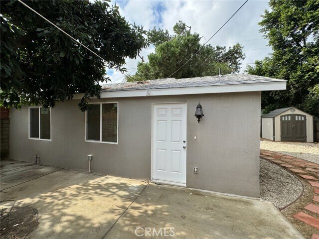 Primary Photo - 7317 White Oak Ave